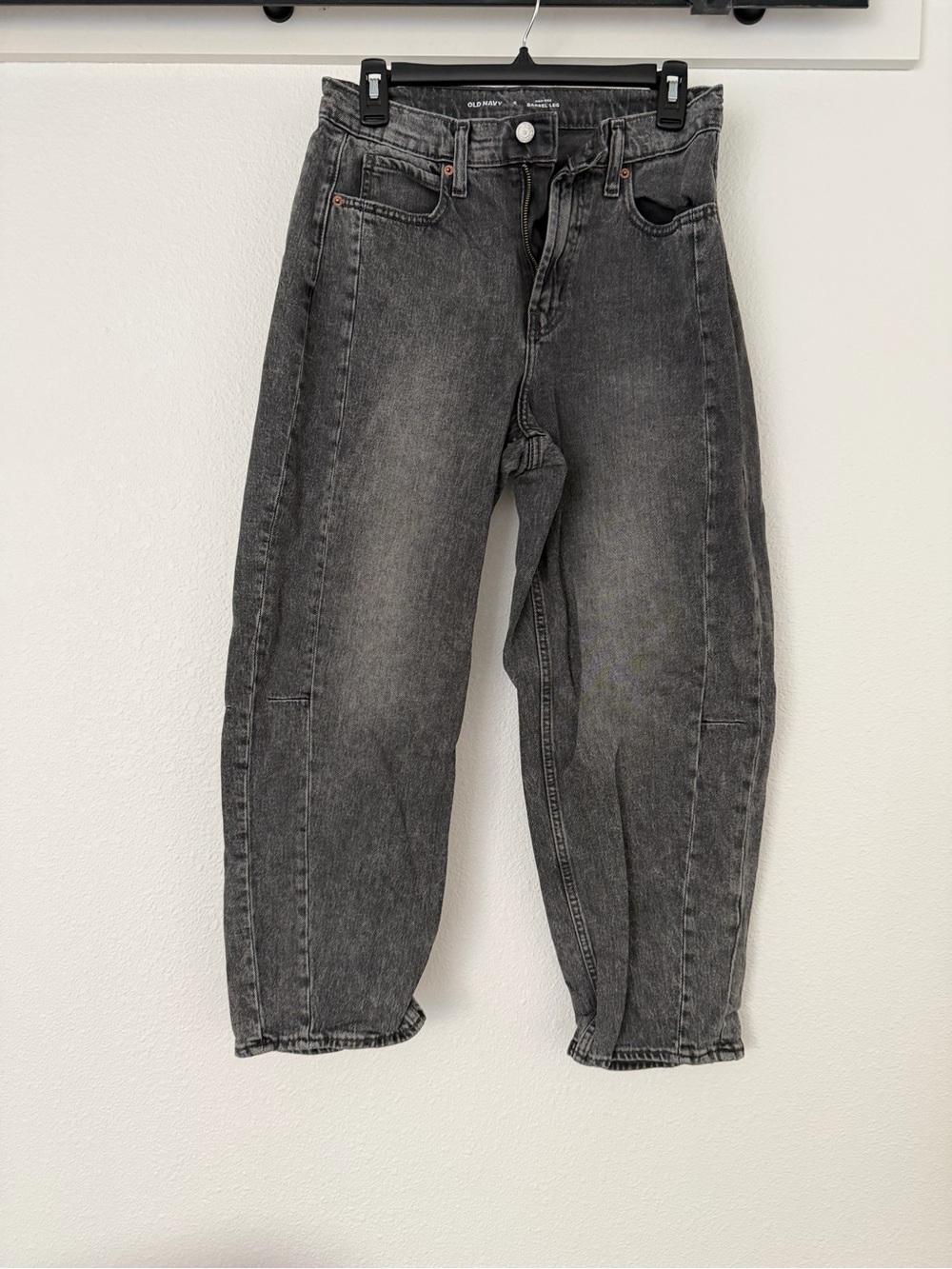 Old Navy Women's Washed Black Cropped Jeans